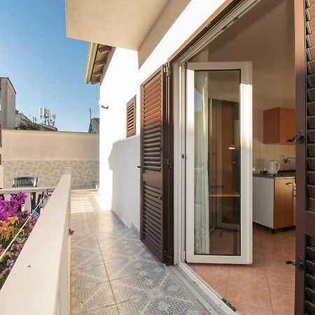 Apartment Mijo Vodice Exterior foto