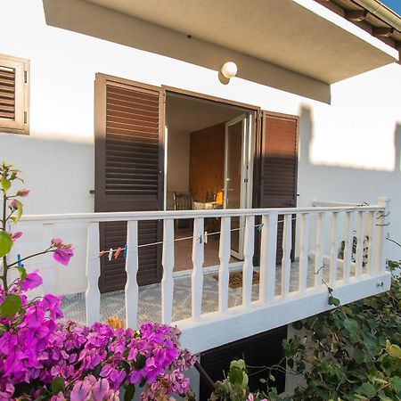 Apartment Mijo Vodice Exterior foto